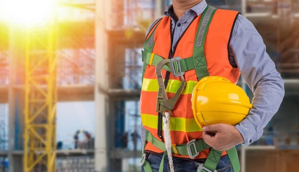 warehouse safety program, warehouse safety tips, warehouse workers in warehouse operations