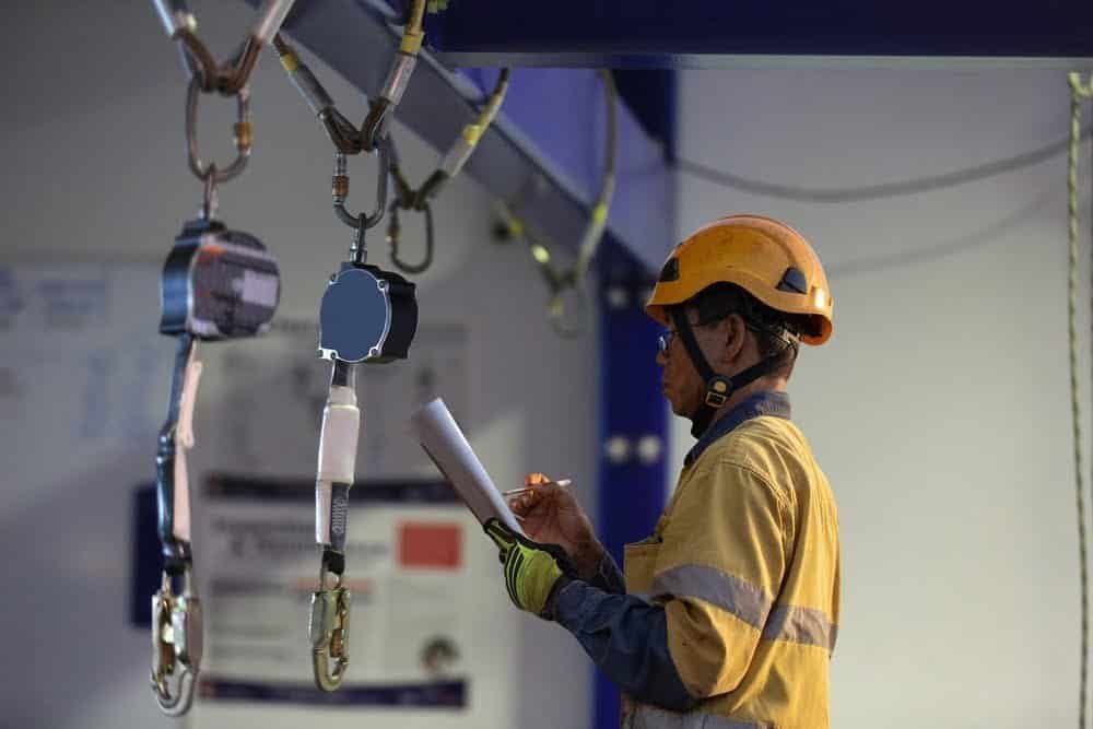 personal fall protection systems, full body harness, a safety factor for a qualified person